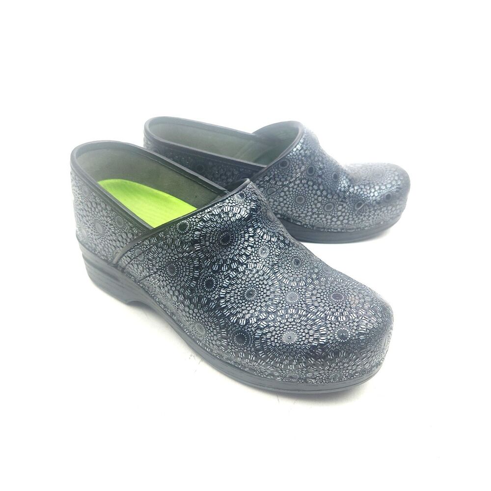 Dansko Women's shoes 40 / 9.5-10 Leather Black Embossed Medallion Clogs